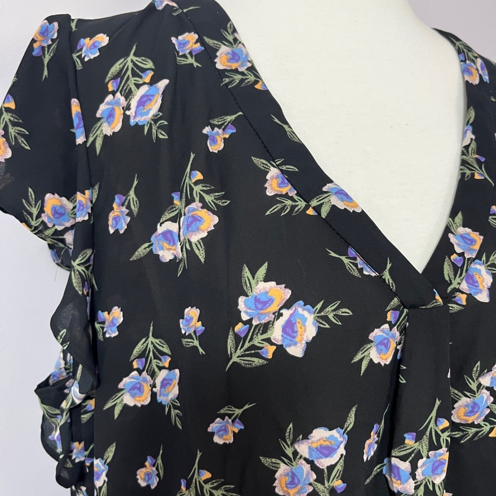 Premise Floral flutter sleeve blouse - Picture 3 of 8